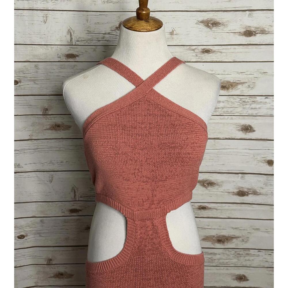 Express vacation resort coral knit cutout halter bodycon maxi dress Medium - Picture 6 of 6